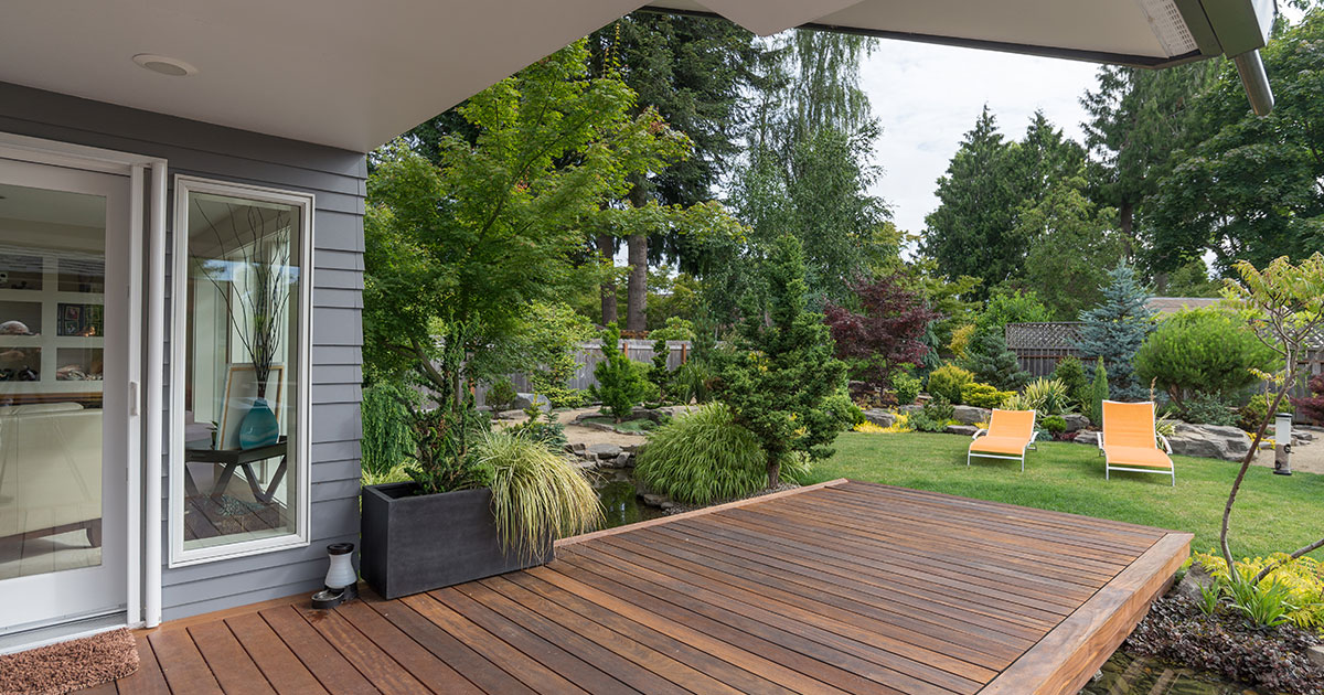 Blog wooden-deck-in-garden