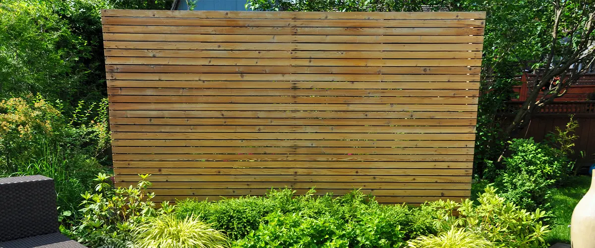 Wood privacy fence