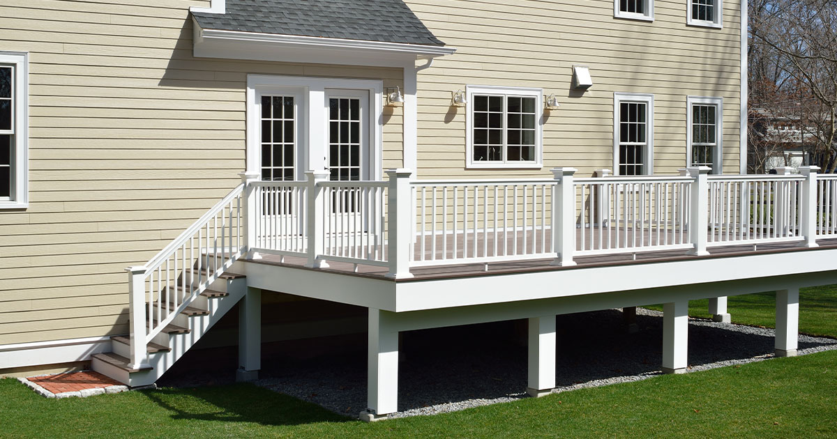 Composite elevated deck