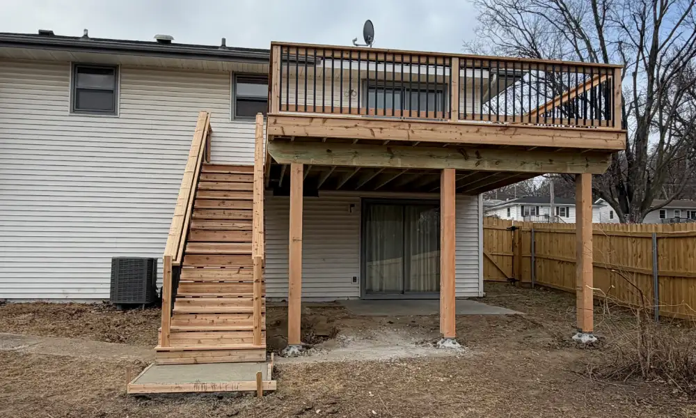 elevated cedar deck rebuild thumbnail