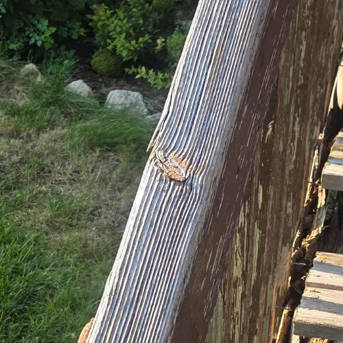 peeling and staining